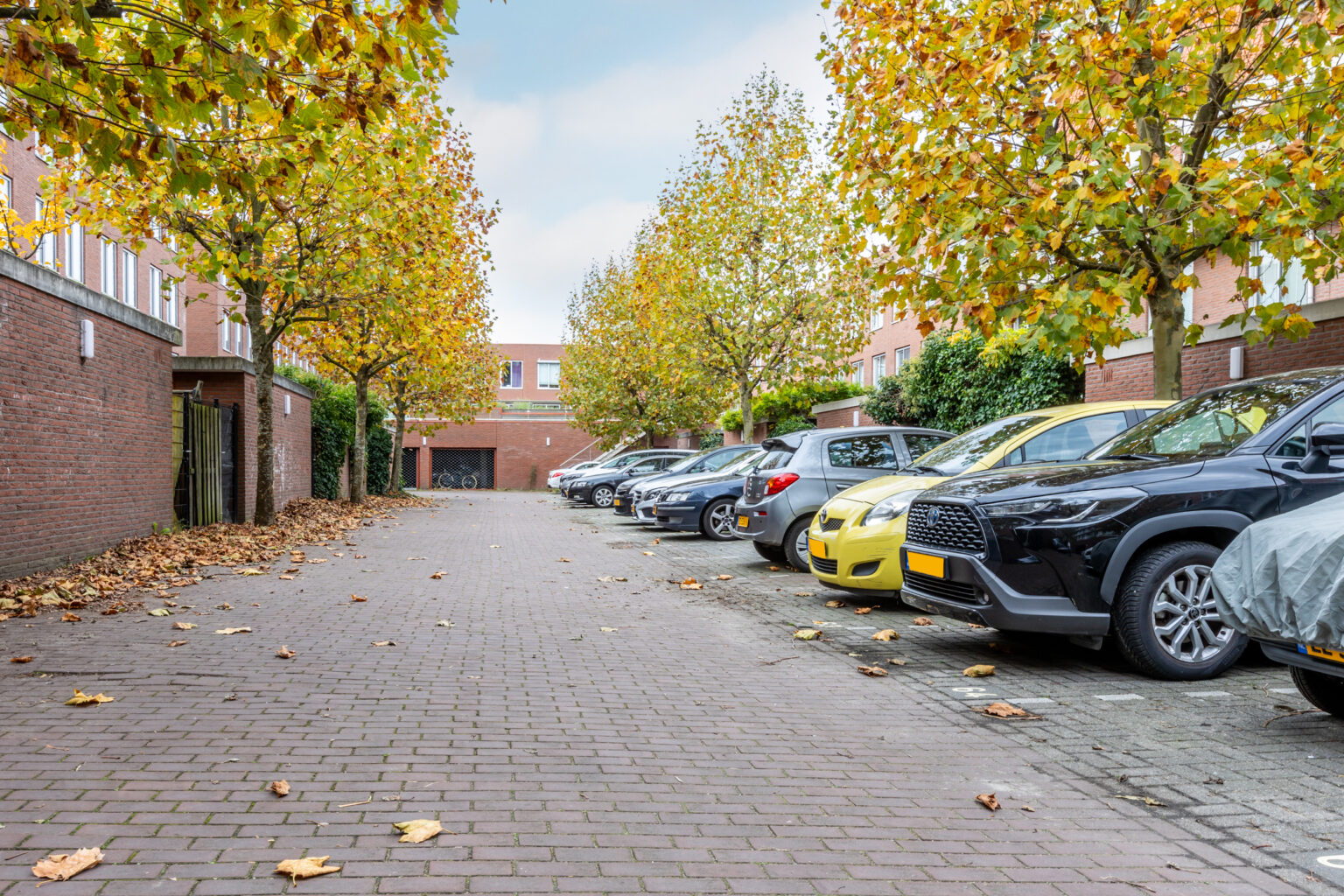 Parkeerplaats achter de woning