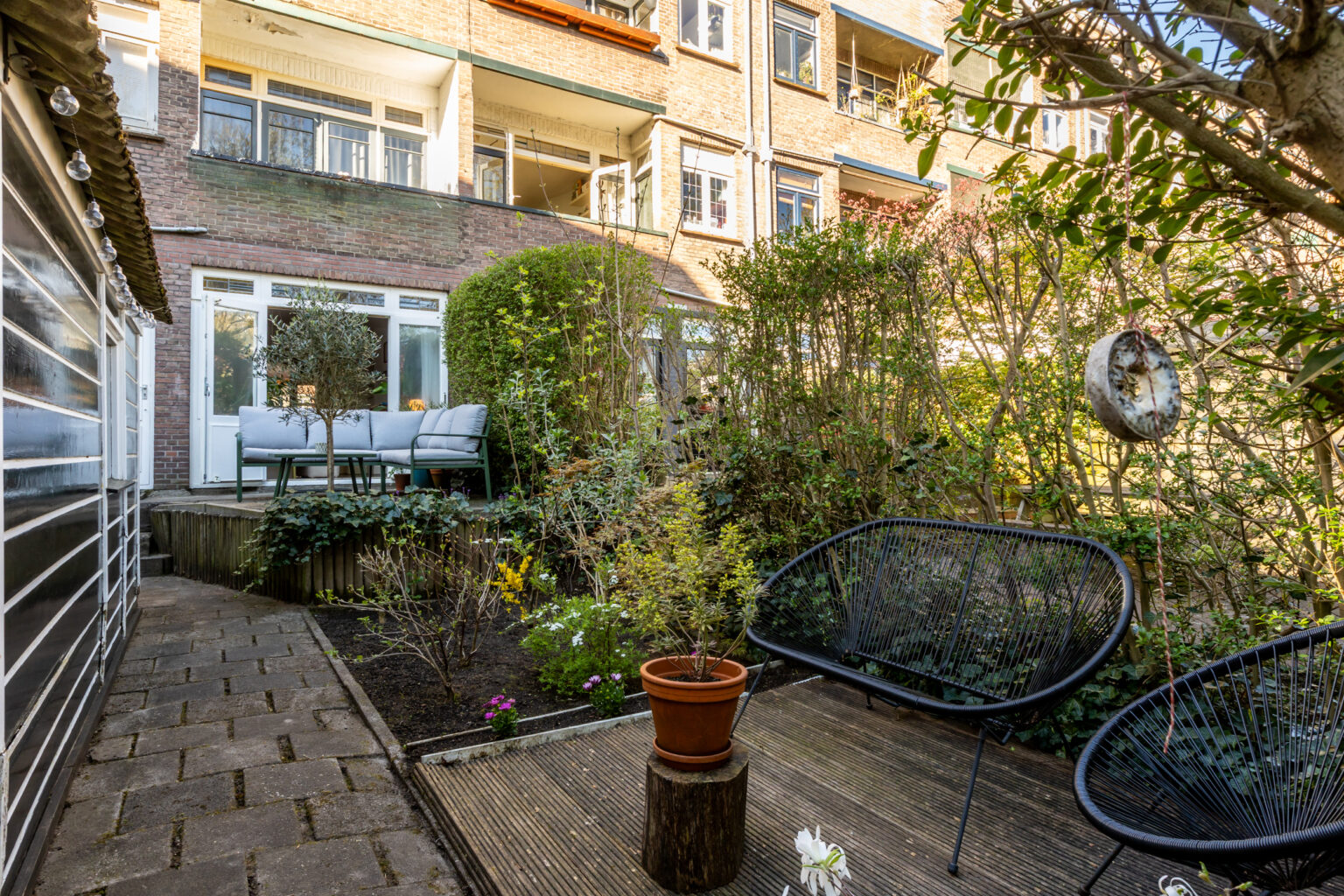Achtertuin