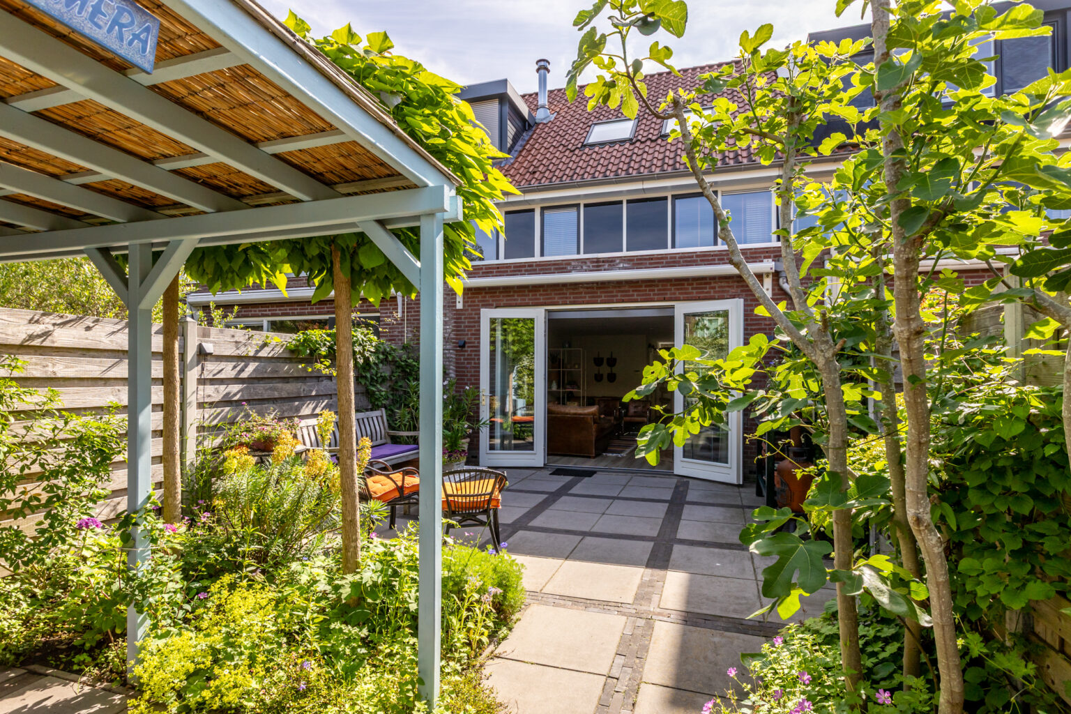 Achtertuin