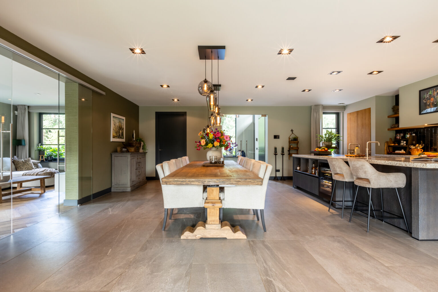 Eetkamer/open keuken